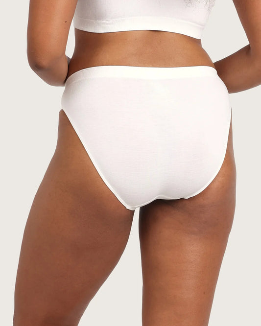Bamboo Seamfree Classic Bikini Panty BK - White