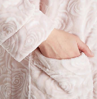 Rose Swirl Minky Zip Front Robe 8813 - Pink