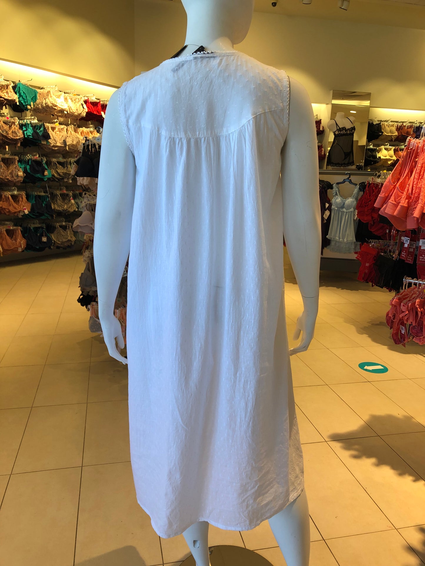 100% Cotton Sleeveless Swiss Dot Nightgown 4258 - White
