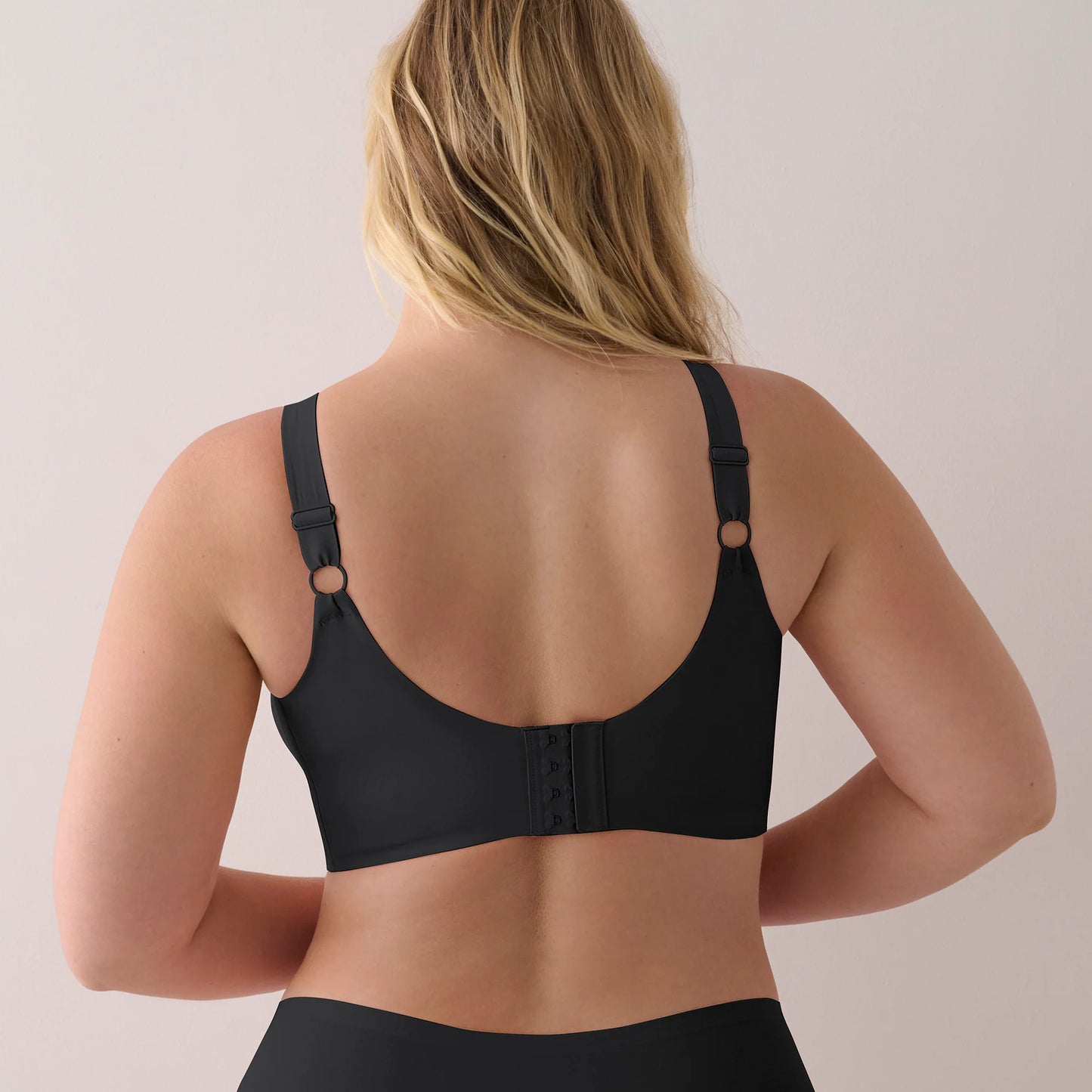 The Busty Bra - Black