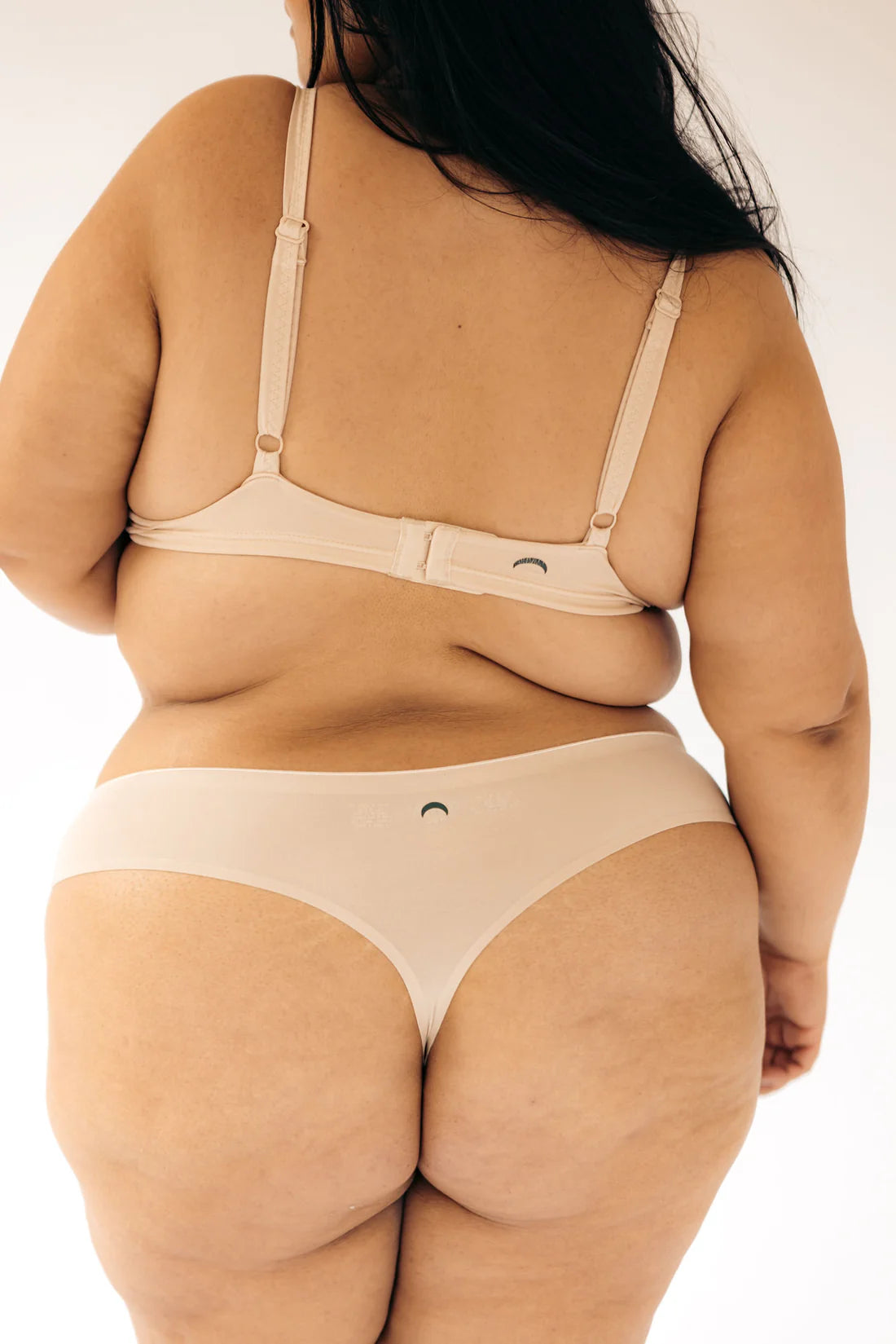 Seamless Low-Mid Rise Mineral Thong - Beige