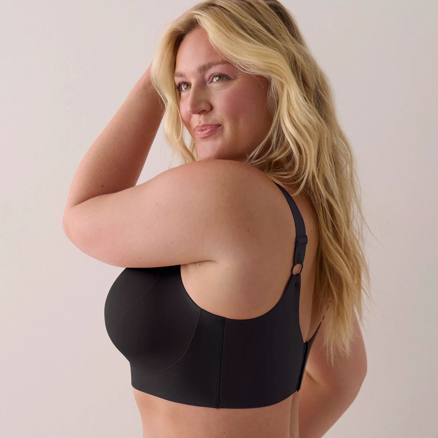 The Busty Bra - Black