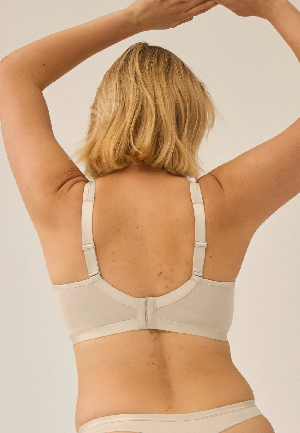 The Thursday Wireless Minimizer T-shirt Bra 5683 895 - Light Beige