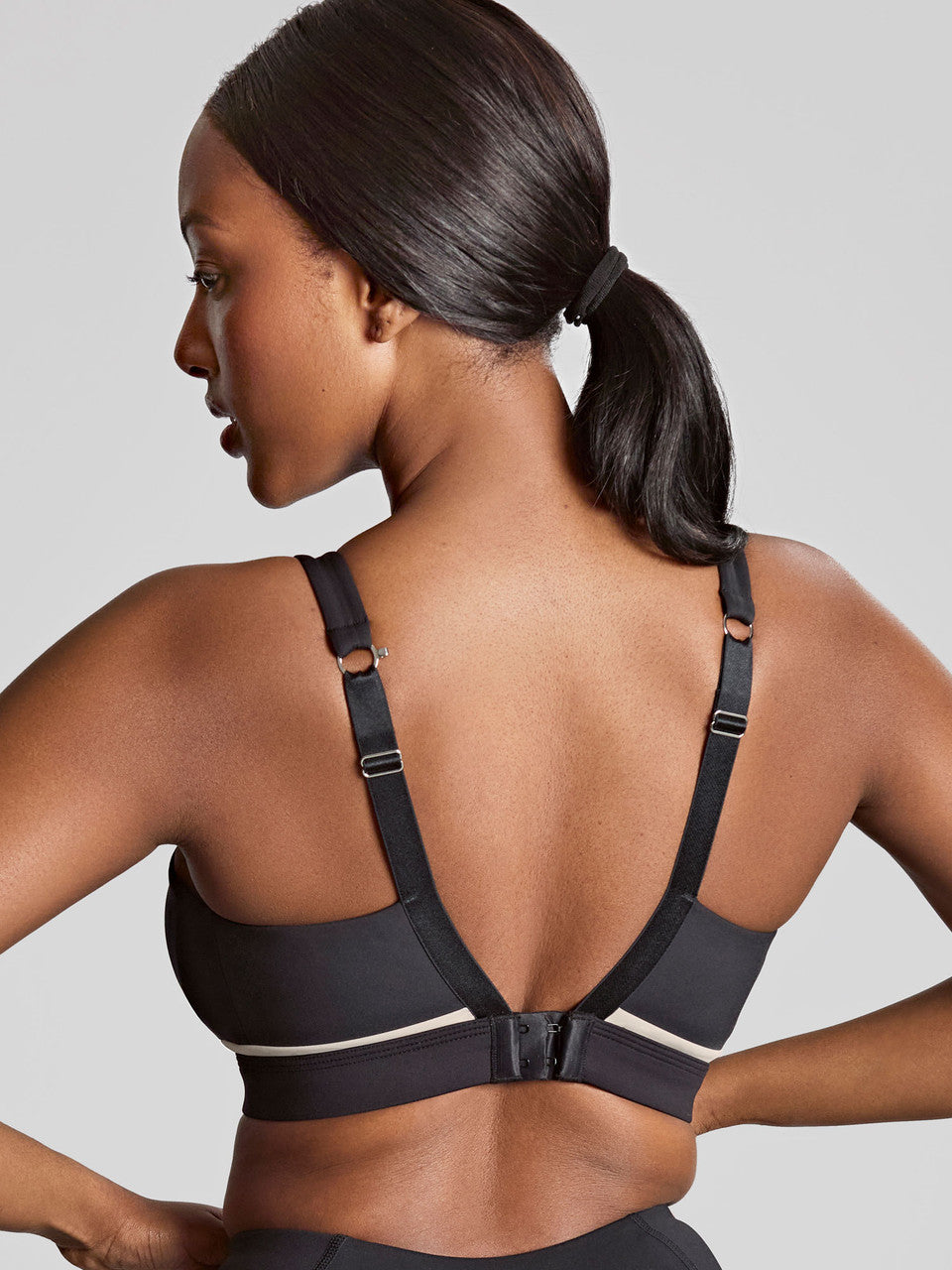 Freedom Wireless Sport Bra 7344 - Black/Chalk