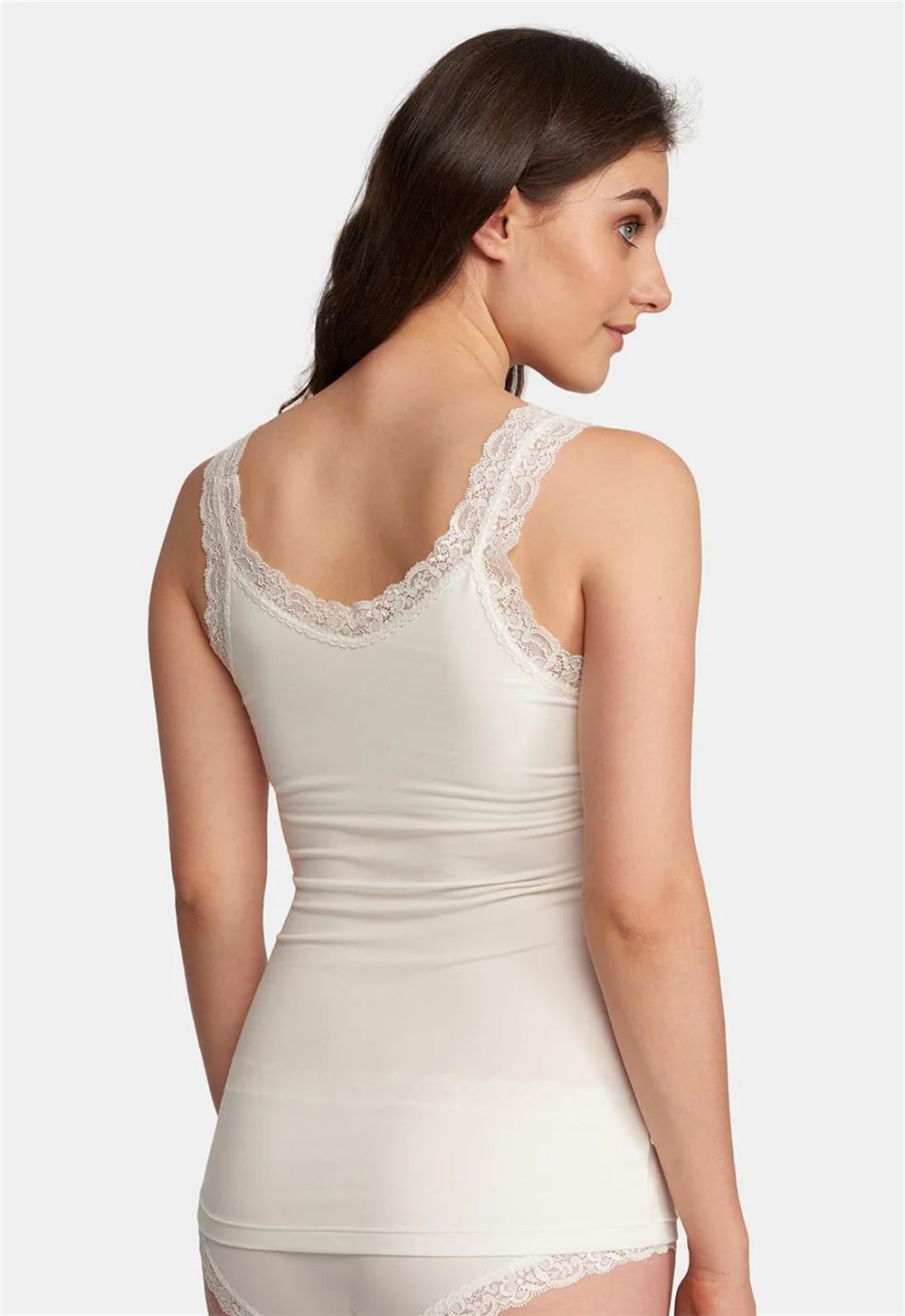 Iconic Cami with Shelf Bra 610 - Chantilly