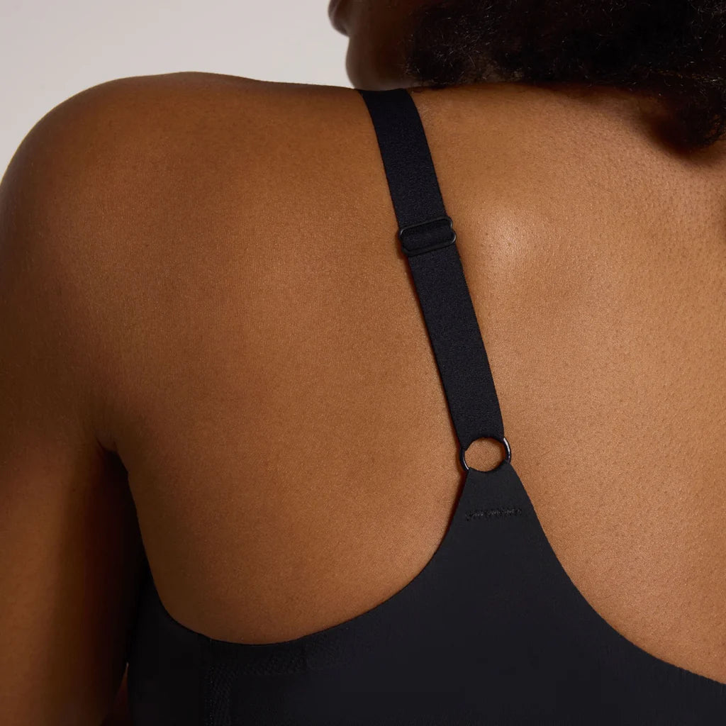 Structured Scoop Wireless T-shirt Bra - Black