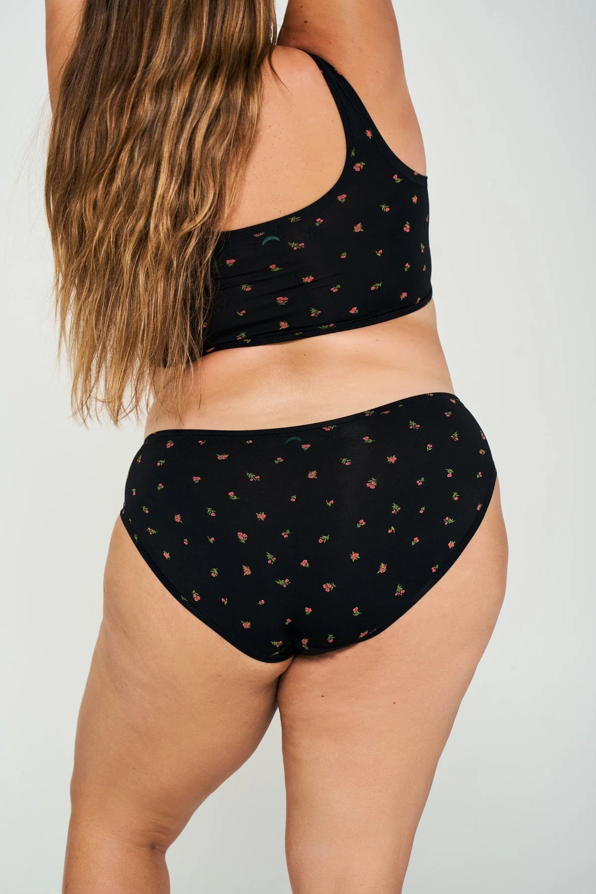 Sporty (SC) Bralette - Roses Black