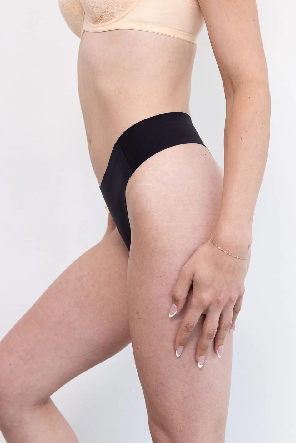 Bubble (X) Mid-Rise Thong - Black