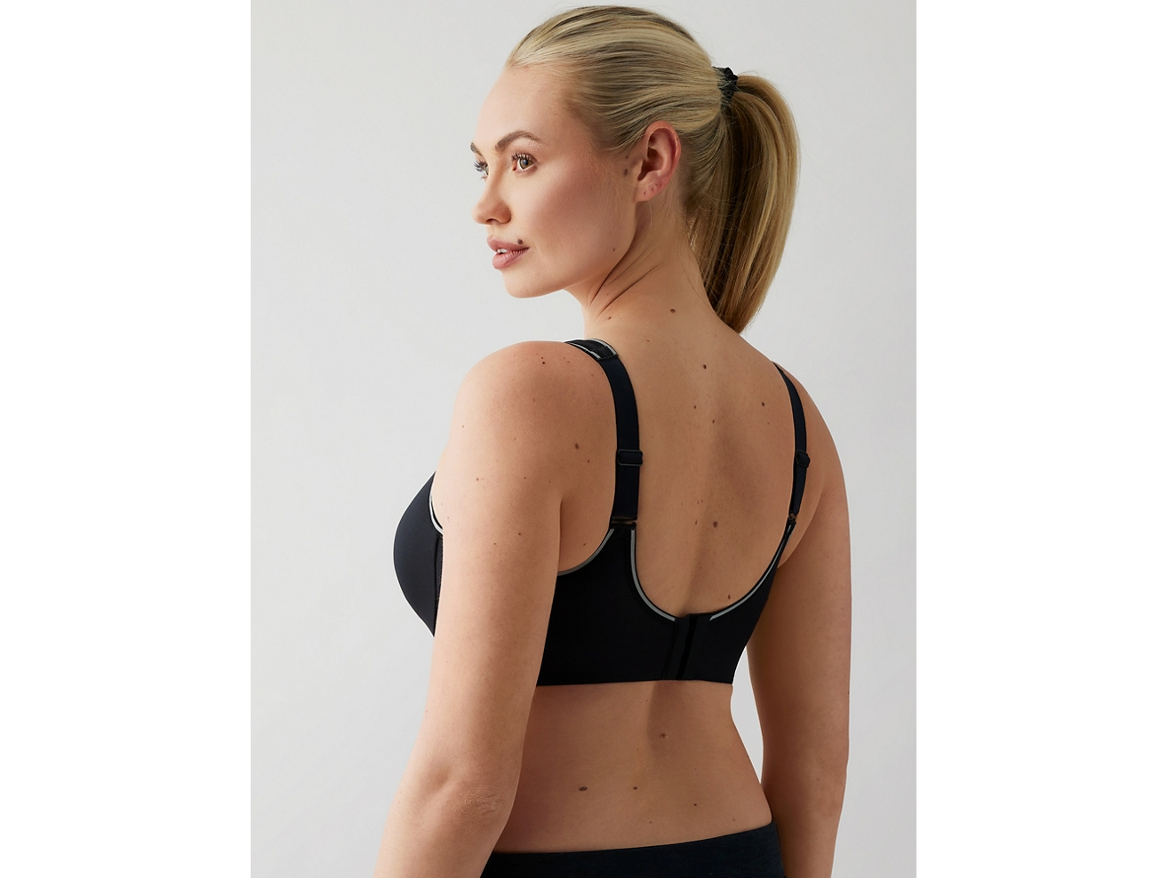 Sydney Sport High Impact Underwire Bra 855302 - Black