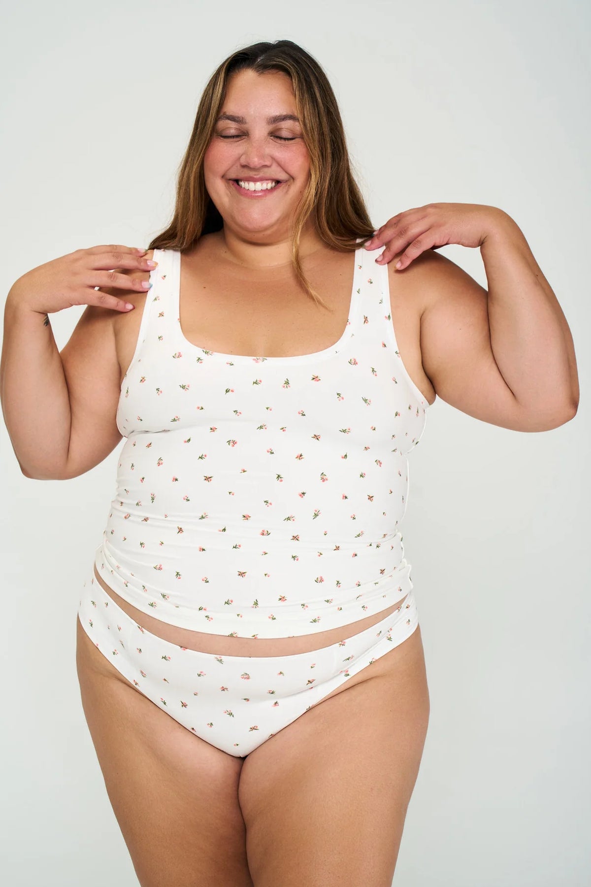 Sporty Classic (SC) Tank - Roses White
