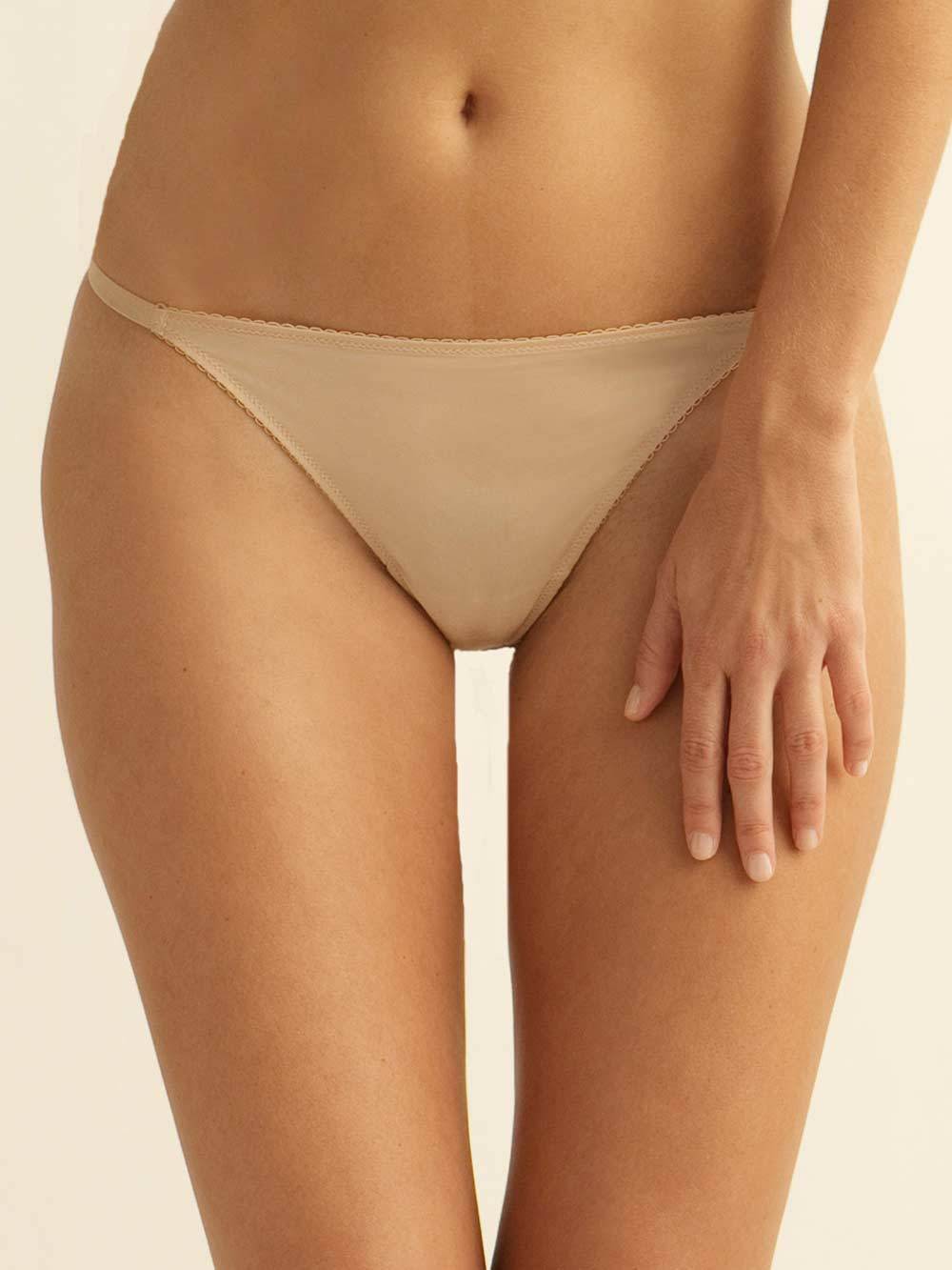 Sascha Petite Smooth Thong PF001T - Beige